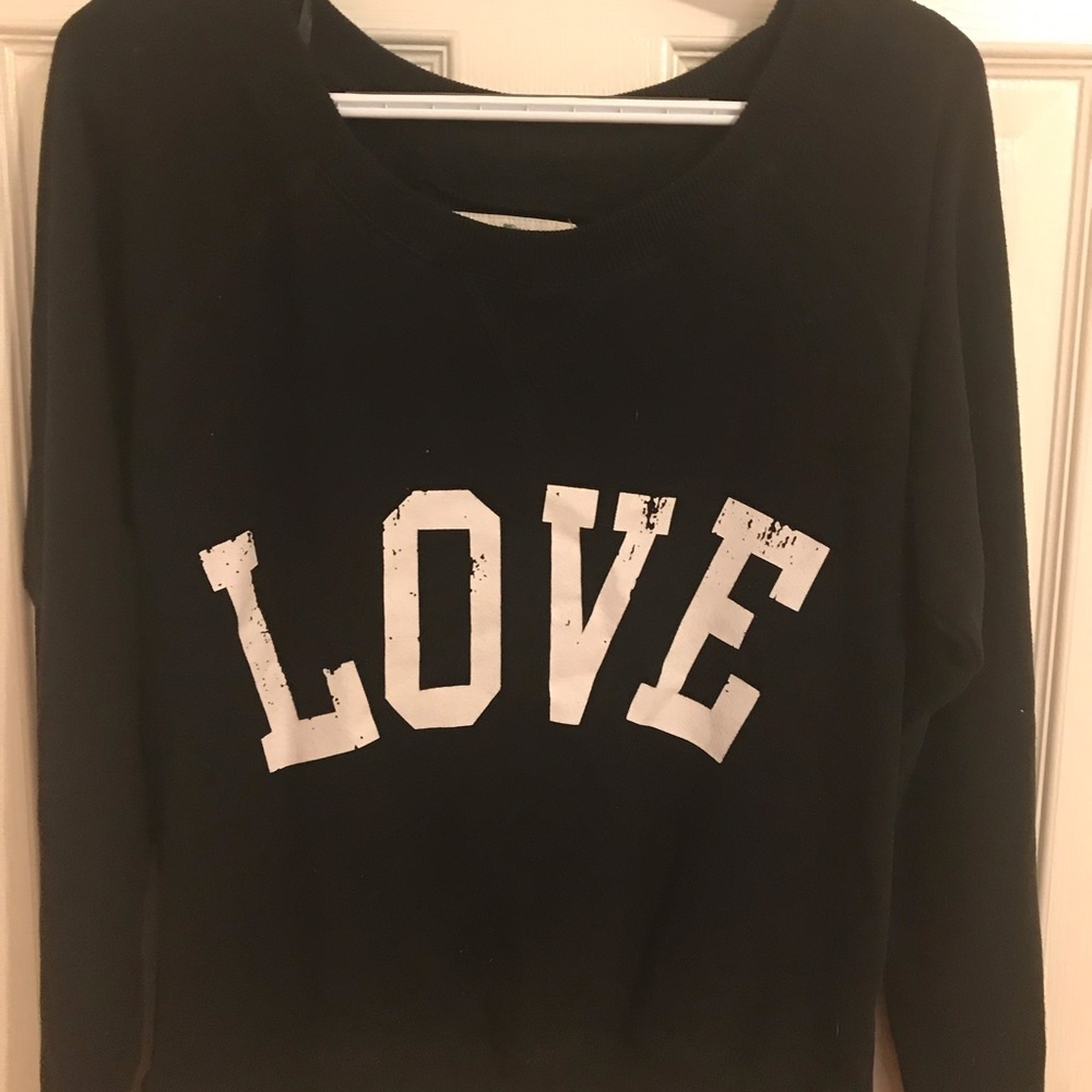 Women’s long sleeve sweater